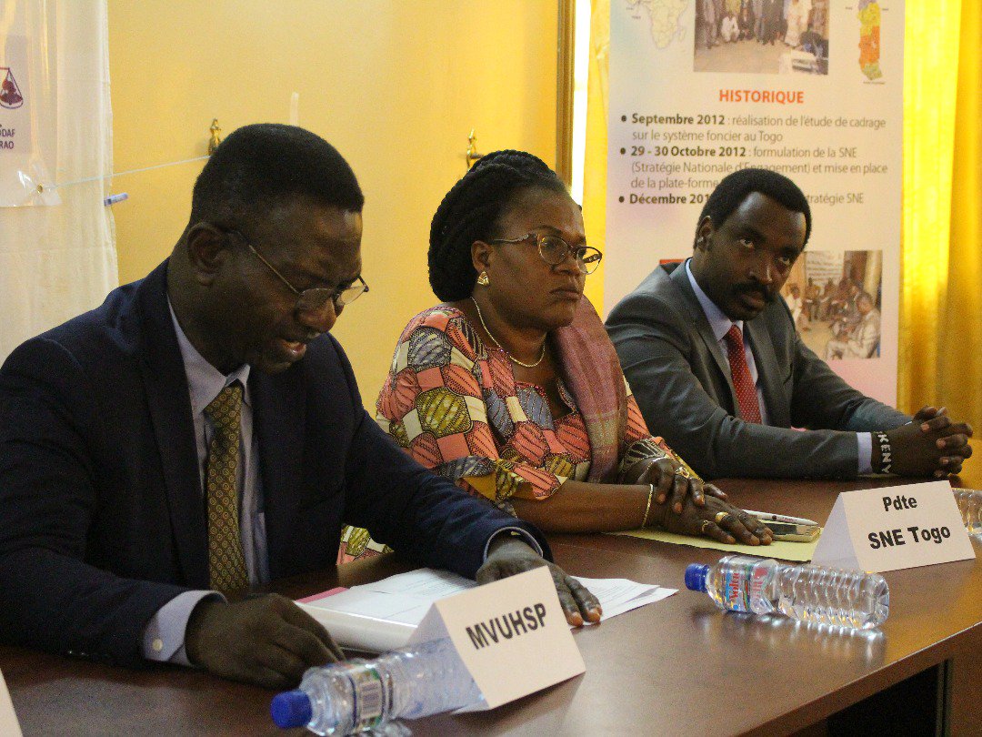 audakuc's tweet photo. Pleased today to deliver remarks on behalf of the @landcoalition @ILCAfrique in the opening ceremony of the #Landforum of the civil society in #Togo. The forum is organized by a multi actors platform implementing NES Togo...The forum aims at raising awareness on the new land code https://t.co/hn5G5wVqUD