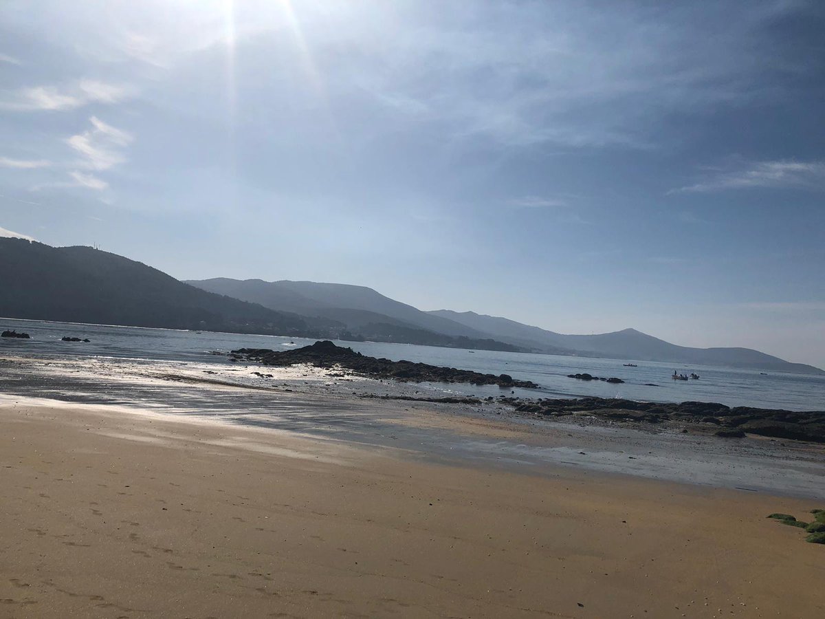 Antena3Galicia's tweet image. Si hoy necesitas un poco de tranquilidad y evasión durante un rato hoy, sugerimos la playa de #Broña en la ría de #Muros - #Noia para conseguirlo. #Placer #Imprescindible #Galicia