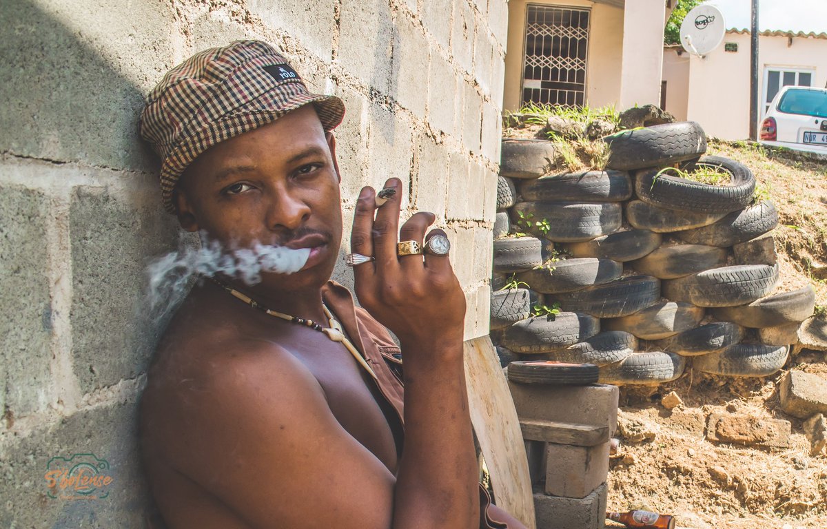 SboLense's tweet photo. The Smoke series with #Mndeni #eHostelaMzansi
#Sbolense #Ilovuart #camerassassin https://t.co/YDD0ubHmlH