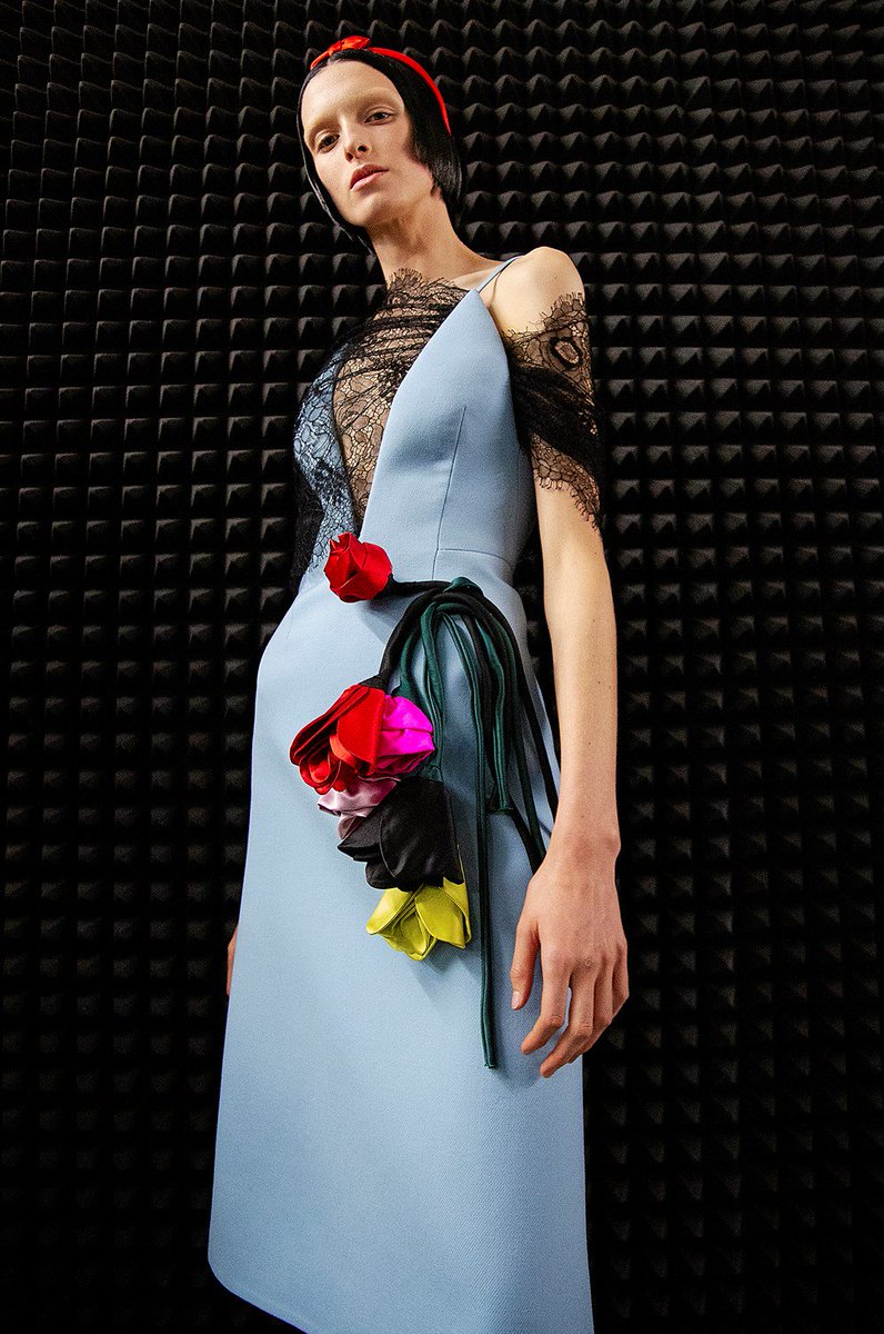 From flowers to Frankenstein, the codes of romance seen in Prada A/W19 ...