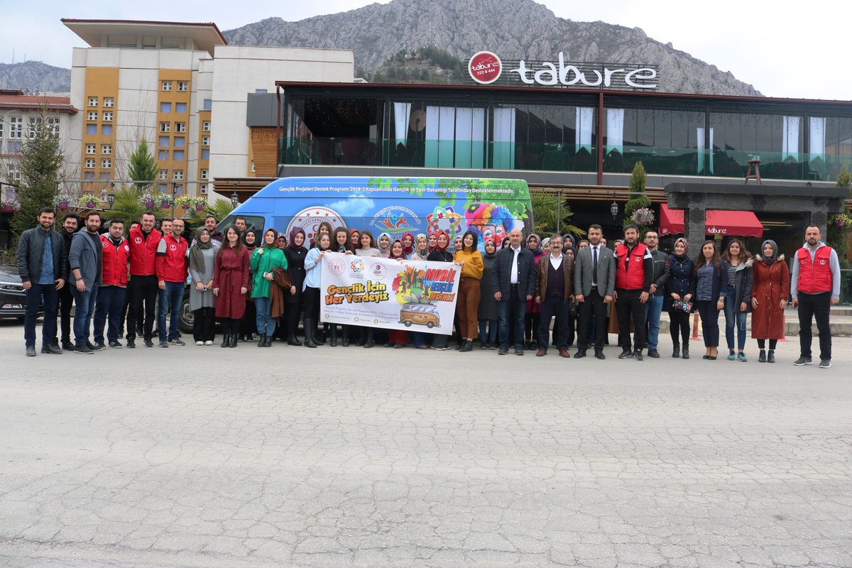 #GençlikİçinHerYerdeyiz Mobil Gençlik Merkezi projemizin açılış ve kahvaltı programını Gençlik ve Spor İl müdürümüz, Gençlik Merkezi müdürümüz, Basın temsilcisi, Kulüp Yönetim Kurulu Üyeleri, Gençlik Liderleri ve gönüllü gençlerimizin katılımı ile gerçekleştirdik.