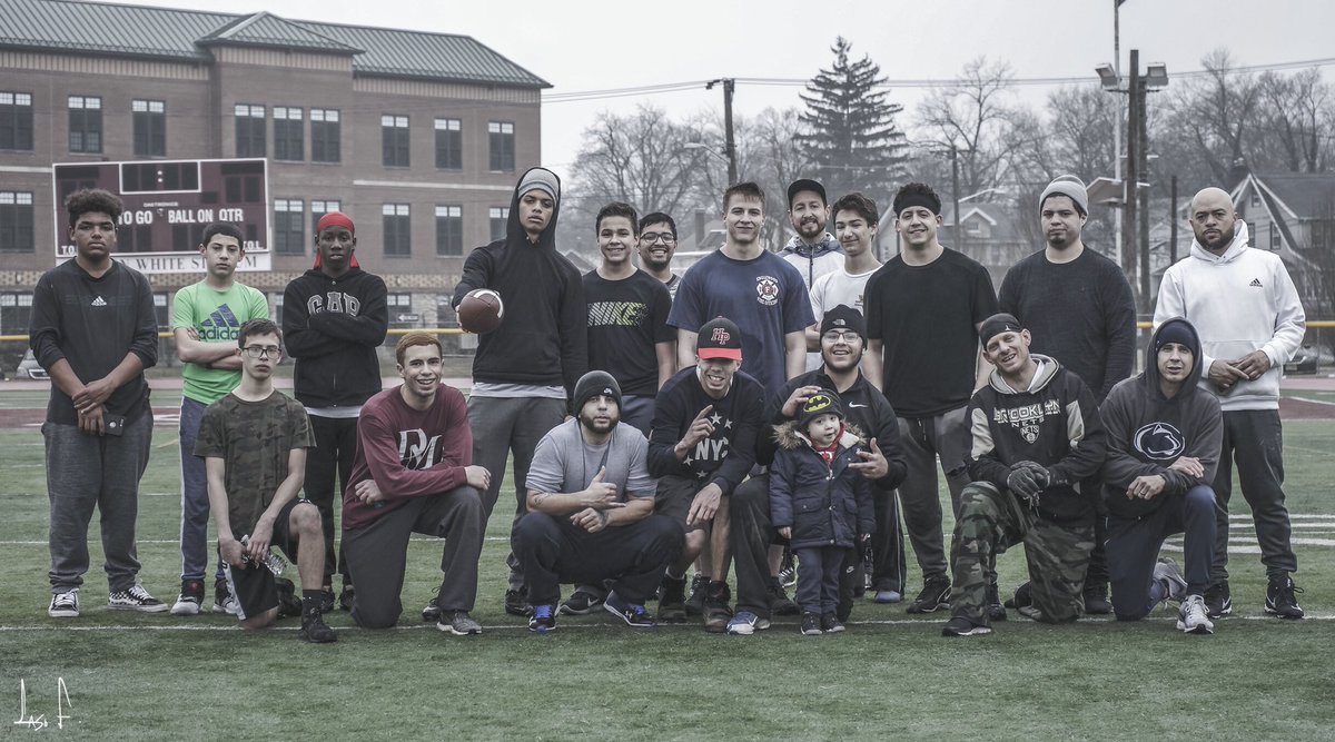 LasoAnimal's tweet photo. Sunday Football

#sundayfootball #sunday #football #sundayfunday #streetphotography #photography #photo #instadaily #instagram #photooftheday #love #the #game #sonya7ii #sonya7riii #sonya6500 #lasofocus https://t.co/r3RcQEoBzh