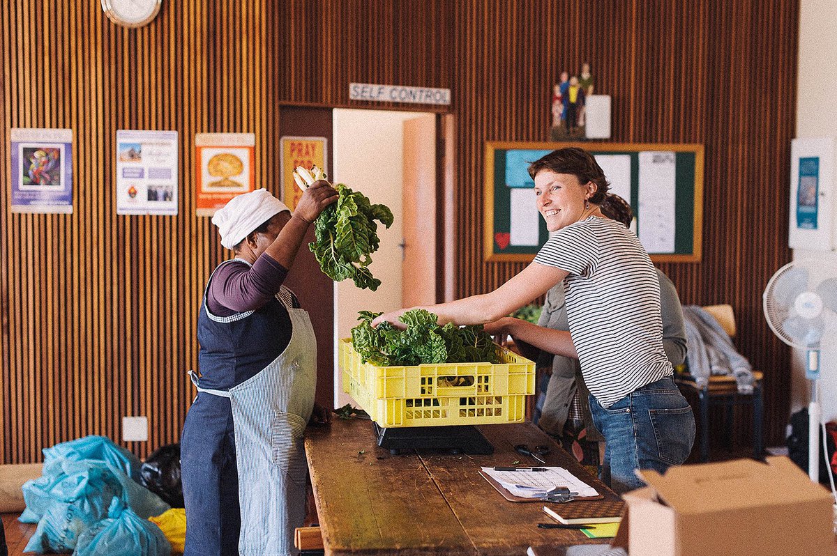It’s Veggie Bag ordering time with Umthunzi Farming Community. Support an incredible network of Urban Farmers and get your organic veg supply for the week too. Go to bit.ly/umthunzi to place your order and collect from Hail Pizza on Thursday evenings.
