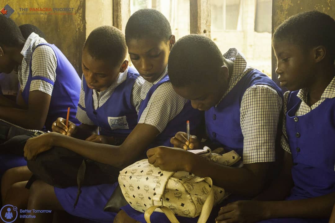 folajimi_adez's tweet photo. Knowledge is powerβ
How strong are you β
ποΈ Ibadan Municipal Grammar (IMG) School
π₯ Meeting 5
π Module 5 - The World & You
___
#thepanaceaproject
#makingadifference
#BTI https://t.co/u8Rs75I3Gs