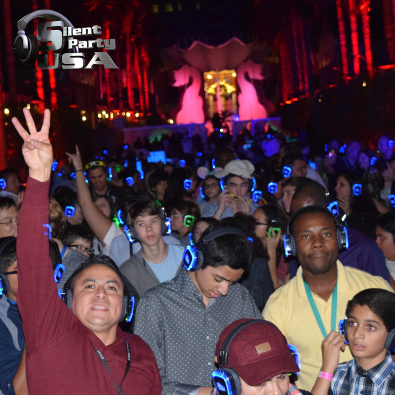 SilentPartyUSA's tweet image. Guests of #silentparties can leave it all on the dance floor and without the fear of a noise violation! #winwin