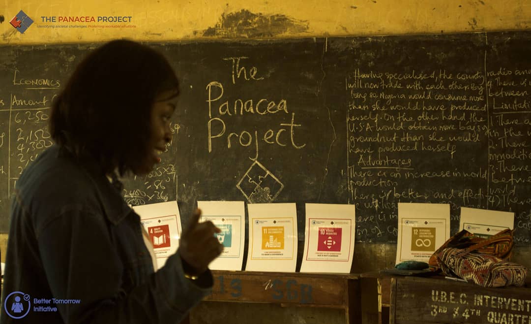 folajimi_adez's tweet photo. Our Young SDG Champions πΊοΈ
___
Big ups to the Team @ajeigbe_ajeijei Goroti @joe_onome and Jaachimma π―
___
πΈ @prisci_lla_
#thepanaceaproject
#makingadifference
#TeamIMG https://t.co/lHlrODVLbF