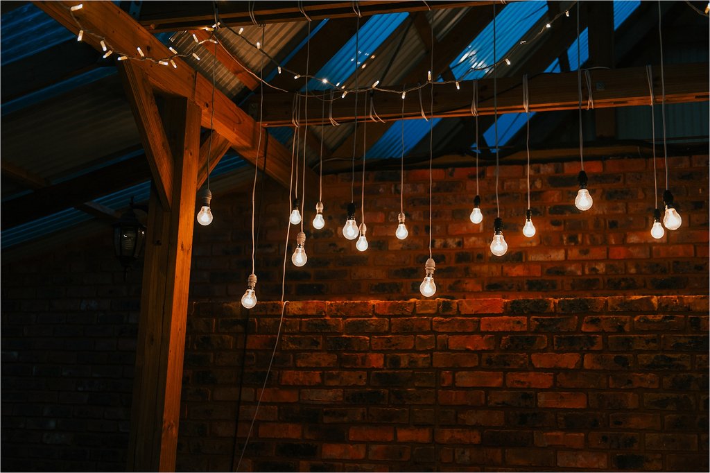 SIMSieQ's tweet photo. Creating ambiance #capetownweddingphotographer https://t.co/c4osj0yEZ4