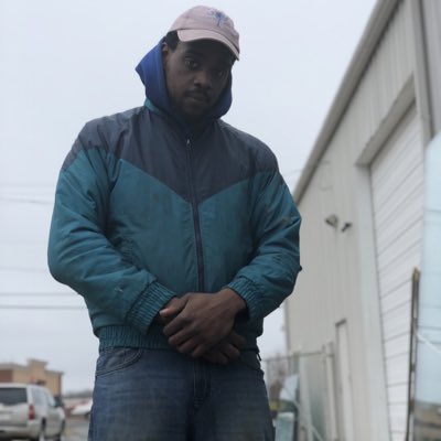 mylesraps's tweet photo. #NewProfilePic https://t.co/YK3r3s3VdX