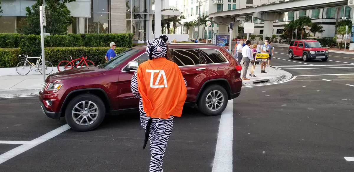 TransitMIA's tweet photo. Crossing the steet should not be an extreme sport! What's your #BiscayneBlvd story?
#Miami #SafeStreetsSummit
@CityofMiami @MiamiDadeCounty https://t.co/4zgX6PHXdc