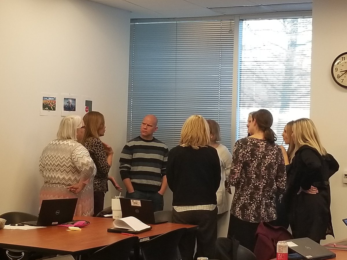 nrsaunders96's tweet photo. Science disciplinary session #ownliteracy #FCPSWRITES https://t.co/6vJ9Qd7Jf4