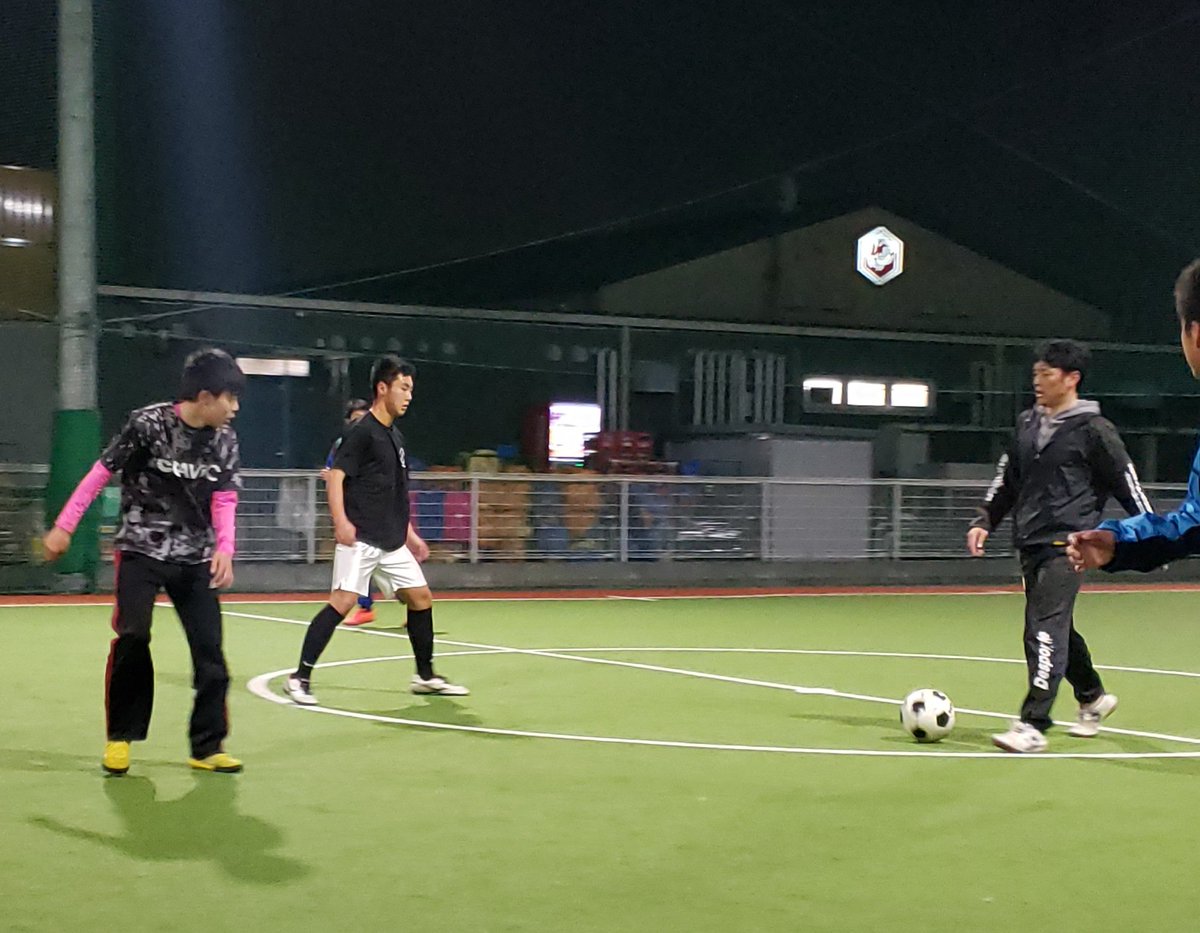 kamimuraSFA's tweet photo. 山田暢久さんとのトレーニング！いい刺激になります！

#コリンチャンス #神村学園 　
#高校生 #サッカー 
#フットサル #山田暢久
#白岡 #フットボールアカデミー #サッカー専門学校 #football #soccer #浦和レッズ #元日本代表 #願書受付中 #高校受験 #コリンチャンス #corinthians https://t.co/9VasUacMHR
