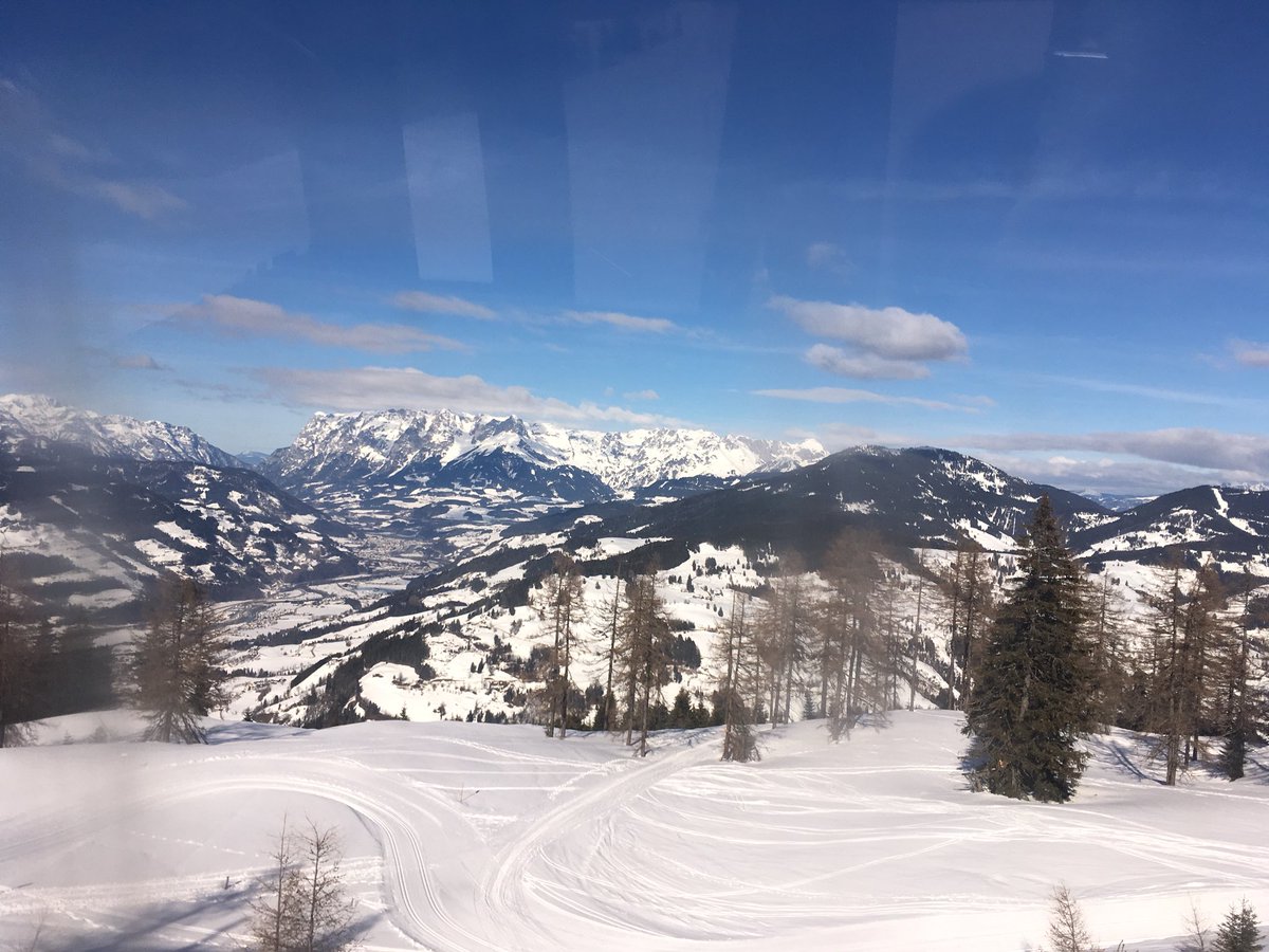 micky_parker's tweet photo. What a view @Rossett #rski19 https://t.co/c5j7AaDtMZ