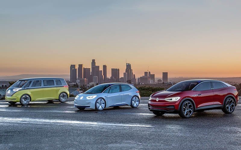 emimc_97's tweet photo. Y pensar que en unos años podríamos ver estos coches circulando 🤨#comma19 https://t.co/ckzHLAct2M