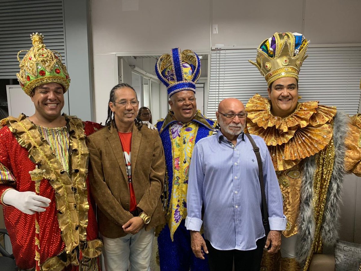 alancnery's tweet photo. Hoje fomos recepcionados  pelo Superintendente de Fomento e Turismo da Bahia, Sr. @diogomedrado923 , que nos deu informações sobre  as atividades Turisticas, Artisticas, Culturais e Carnavalescas, patrocinadas pelo Governo do Estado, atravez da Bahiatursa. @governodabahia https://t.co/2OvaSe6mty