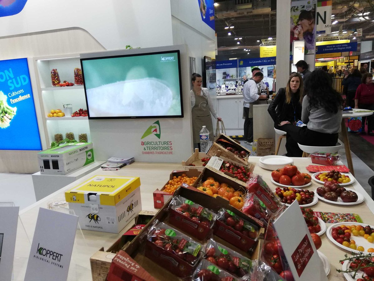 Koppert_France's tweet photo. Envie de découvrir la protection des plantes sous un angle naturel au @Salondelagri ? 🐝et🐞vous attendent sur le stand region sud @CRA_PACA avec @giselebroquier de @Koppert_France #animation #sia2019 https://t.co/IAedLKtqBI