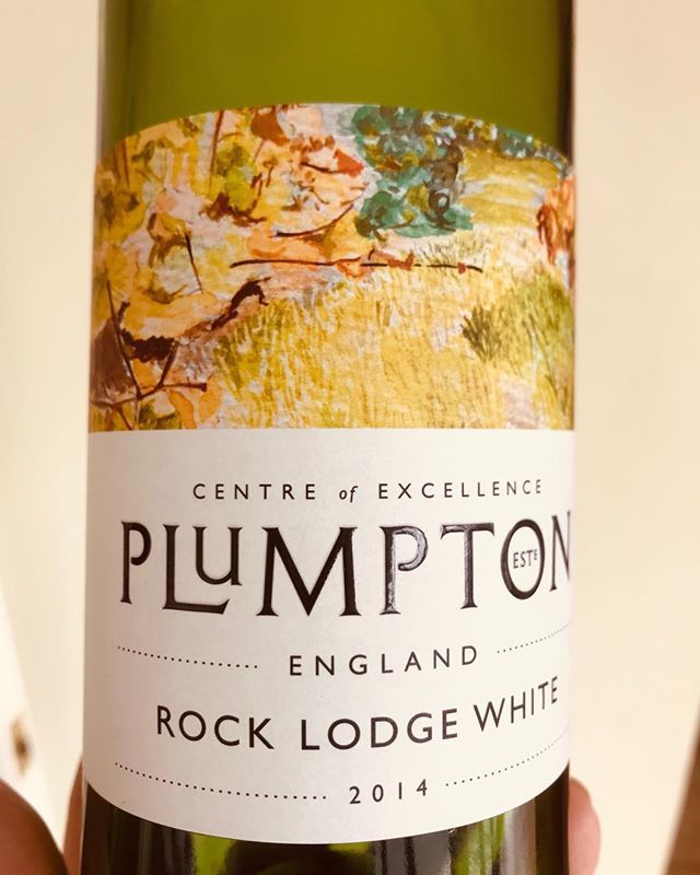Absolutely 😋 #englishwine from <a href="/plumptonwine/">PlumptonWine</a> the UK’s #Sussex based centre of excellence for education, training and research in wine. Loved this bottle of Rock Lodge White, local delicious and hopefully plentiful 😁 .
.
.
.
#englishwine #plumptonwine… ift.tt/2U8xuNs
