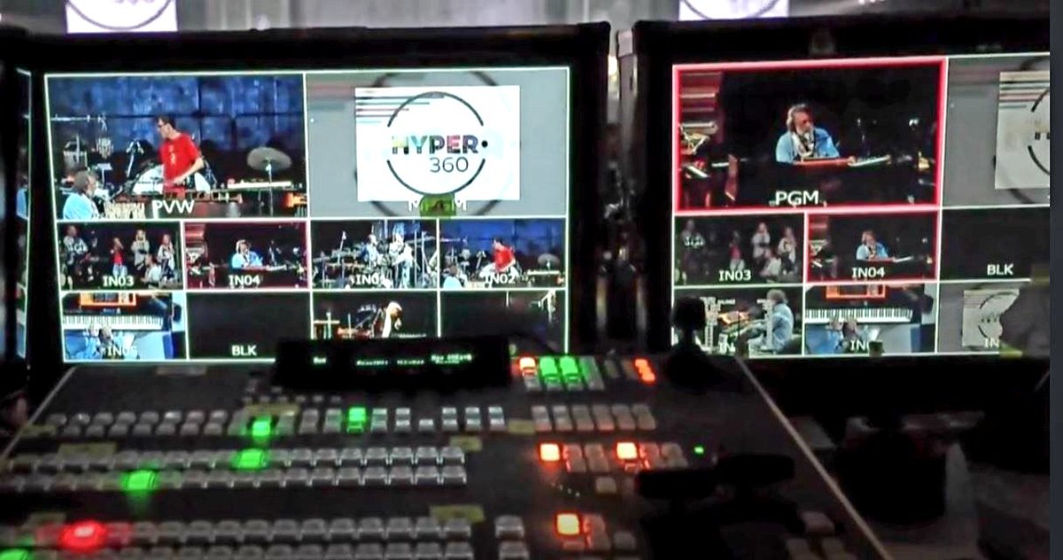 hyper360_eu's tweet photo. Last Saturday Barnabas from #Drukka talked about #HYPER360 project on the Hungarian National #broadcast Channel M5 stressing the importance of the #360video #Innovation. Check the interview at the 13:41 minute ➡️ https://t.co/SC3HUuTcvR https://t.co/1y1bXCNSus