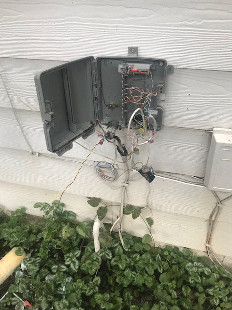echogarrett's tweet photo. Really, @ATT? This is what being a Thank You customer and w/ u for 37 years gets you? No internet, no phone 4 a week! And no repair crew here yet. Technician left box a tangled mess and open to elements. WOW! https://t.co/1Mwn8FYc5P