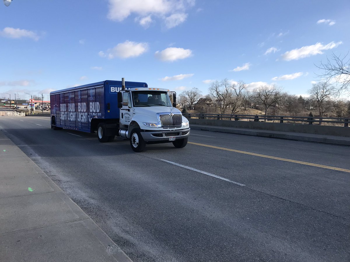 ODOT_NWOhio's tweet photo. #ClintonStBridge A City Beverage truck was the last vehicle across the Clinton Street bridge in downtown Defiance today. The bridge closed at 9 a.m. for nine months. https://t.co/gySND8MI6f