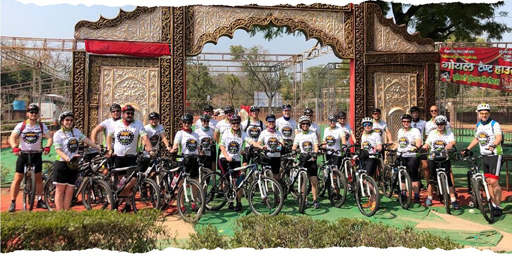 And they’re off! What a brilliant start as the first day of Ride India 2019 gets underway. All our riders are doing well, 45km done… 405km to go! Keep it up guys, you should be so proud of what you are achieving and the lives you’re helping us to change. 🚴‍♂️🚴‍♀️ #RideIndia2019