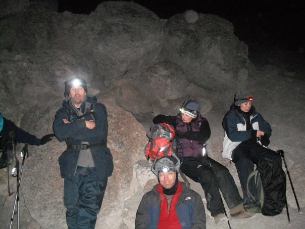 Howard_Asana's tweet image. That's me in the corner...losing my religion! Nearly 10 years ago on Kilimanjaro - the final push to the summit. For anyone who's struggling out there...stay focused on your goal and keep climbing!!