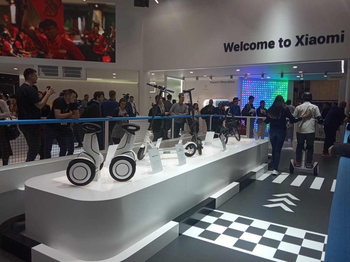 FlyawayStem's tweet photo. @xiaomi presenta tot de juguets al #MWC19 https://t.co/IHqp24BaXA