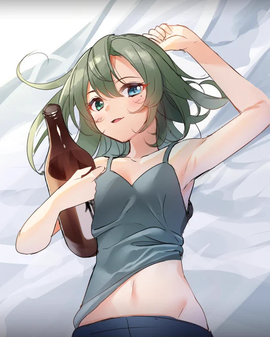 楓さんの写真集には毎回お酒と写ってる写真がありそう 