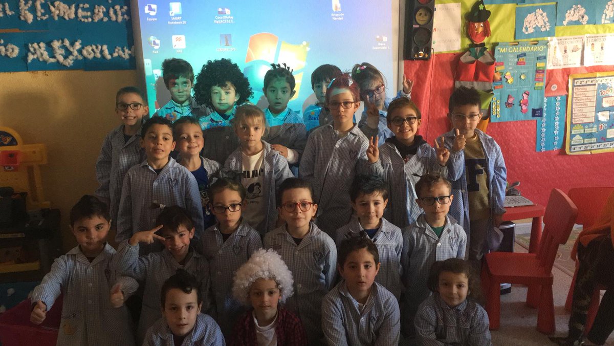 STrinidadZamora's tweet photo. #Escucha
Si hoy se ha #liadoparda con los peinados, ¿qué pasará mañana con un calcetín de cada color?
No te lo pierdas!
Sigue nuestro #CarnavalStrinidad2019 https://t.co/rsXWWx1AiF