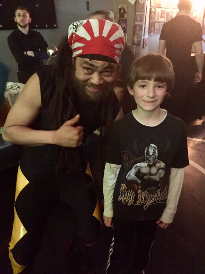 FatherOfBen's tweet photo. Thank you to the World Famous @4MonsterFactory for giving my son and I a night we will never ever forget! https://t.co/4mqz5yAWUu #FanAppreciationNight #Unstable #FujiBrown #HyenaHexx #MFPW https://t.co/dcvhS4vRiv