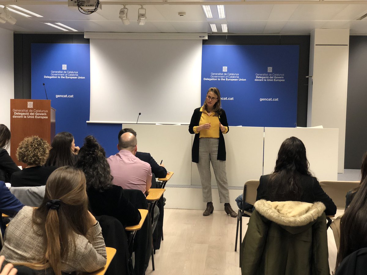 MasterEventsM's tweet photo. Avui som a Brussel.les, on hem visitat el @EUparliament i la @Catalonia_EU per aprendre sobre les institucions europees i els vincles institucionals que es generen https://t.co/mRvucmbEiR