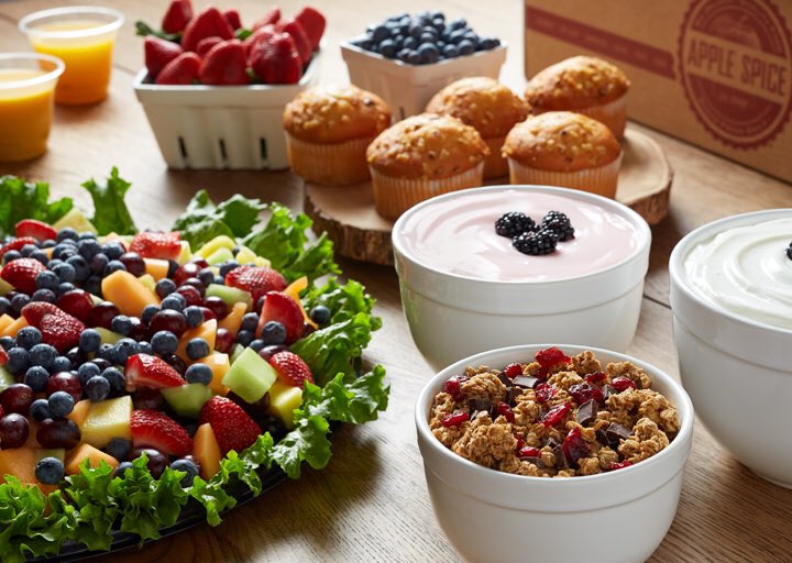 AppleSpiceCHI's tweet photo. Up and at 'em. 🌞🍎

312-55-APPLE | https://t.co/a3F8eRFceP

#wedobreakfast #mondaymotivation #applespicechi #chicagoscorporatecaterer #wegotyoucatered https://t.co/eu9F2xcPDh