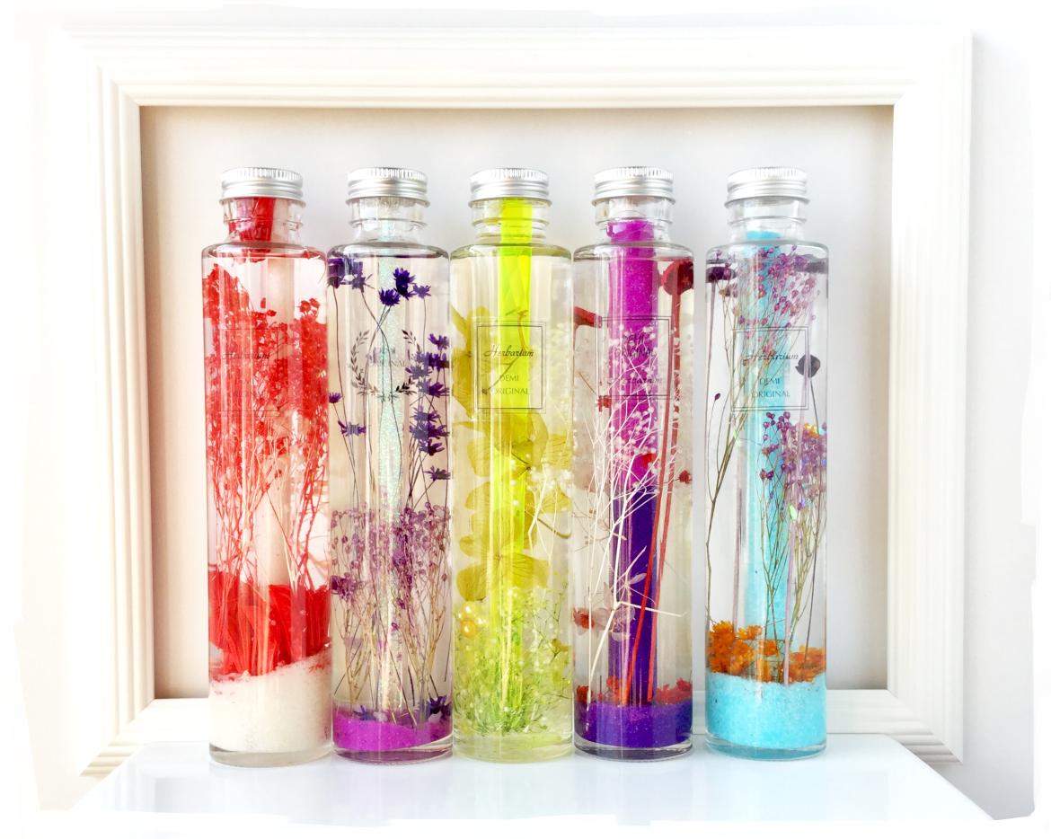 craftdemi01's tweet photo. 他にも様々なボトルを販売予定です！
是非一度見にきて頂けたら嬉しいです😊
ミンネ＞https://t.co/gr2Rjhhb4e
クリーマ＞https://t.co/jE7fExsgs9

#ハーバリウム #ハンドメイド #春 https://t.co/sCm3n9wbAf