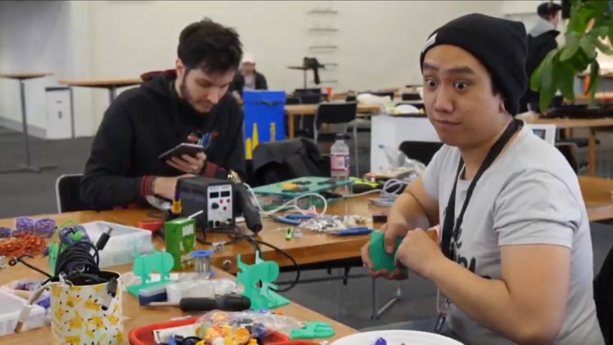 ASHMONEYCUSTOMS's tweet image. I want to thank @PXBSmash for hosting a great event and letting me have my first booth in a major! 
I also want to thank everybody that came and let me fix and pimp out their controllers!