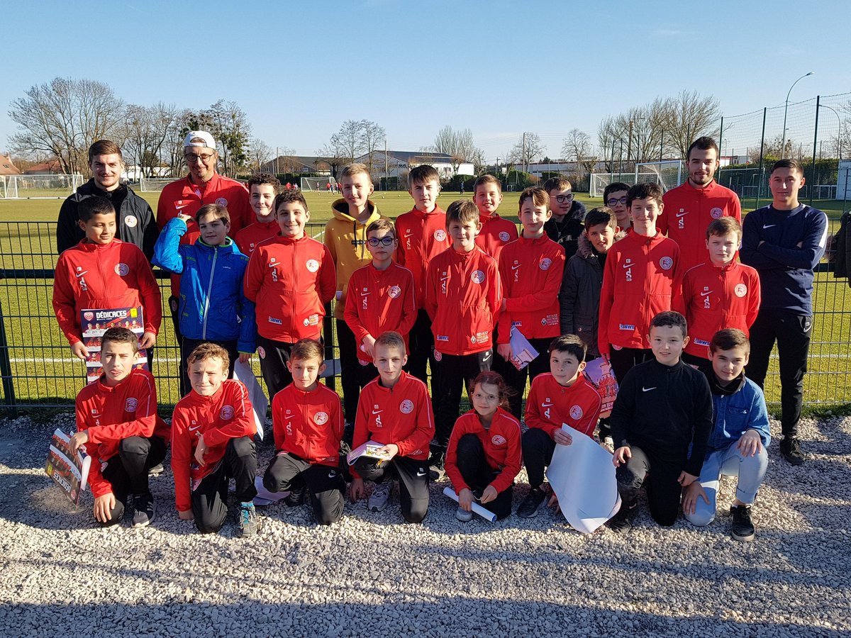 DFCO_Officiel's tweet photo. Bienvenue aux U13 du club d'@IsSelongeyFoot ! 👍🏻 https://t.co/WxDLDntbsf