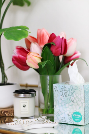 pennywisemama's tweet photo. I won’t be slowed down this cold and flu season. I’m loving the aloe and vitamin E I get from @kleenex Soothing Lotion Facial Tissues. So soft and gentle for my nose! #Ad https://t.co/P7jQyqpNeZ #DontStopDoing #coldandflu @koreandoll https://t.co/vGoGW4Aada