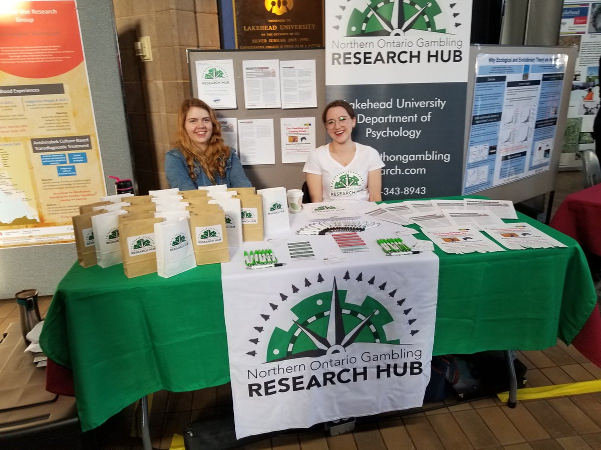 Hubbits Erika &amp; Shayna representing the Northern Ontario Gambling Research Hub at Research &amp; Innovation week at #mylakehead <a href="/NOGResearchHub/">NorthONGambResearch</a>