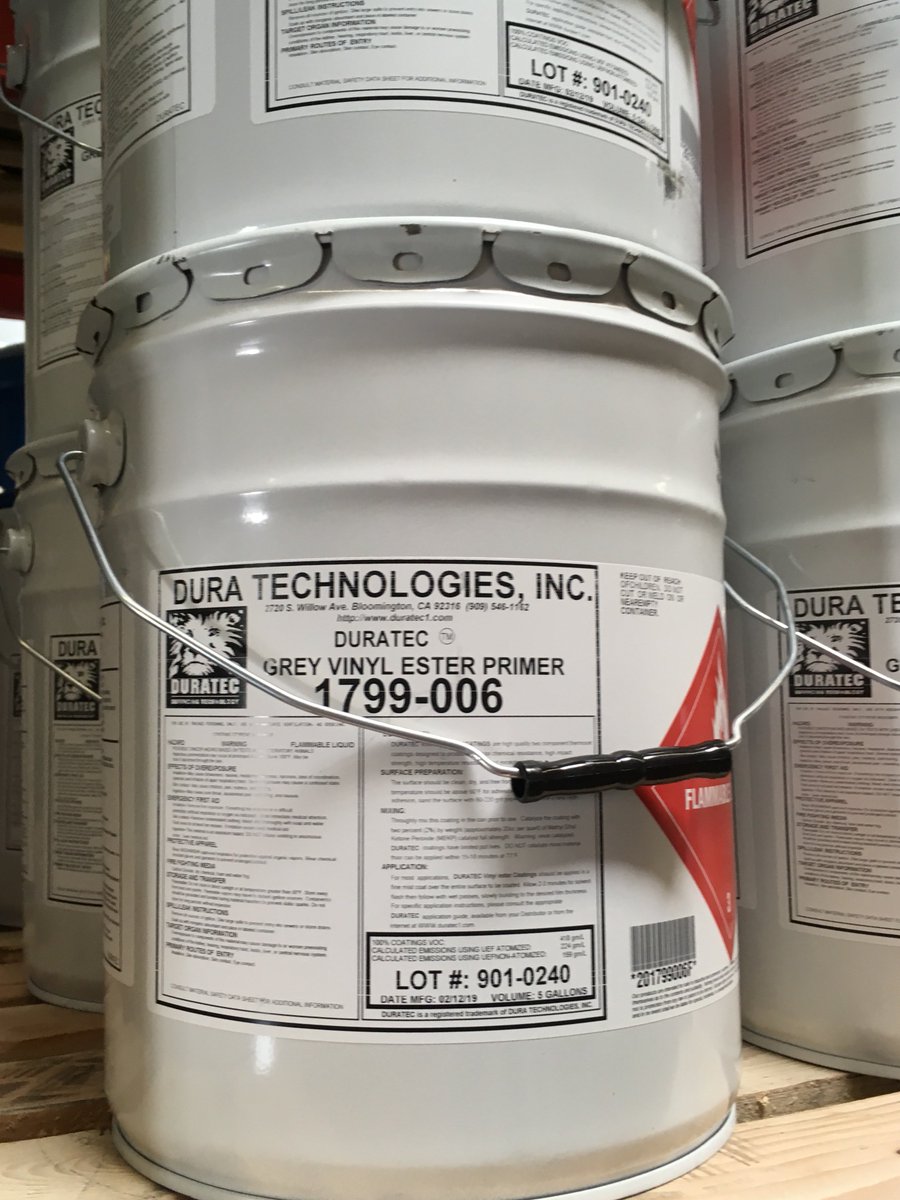 HawkeyeInd's tweet photo. Monday morning prep for the first shipments of the week - like this 1799-006 Vinyl Ester Primer headed east. Find out more on 1799-006 and our distributors on our website! #duratec #vinylester #composites #hawkeyeind #marinecomposites #patternsurfacing #plugsandpatternwork https://t.co/9V7MyjuZeN