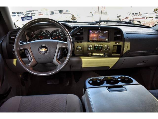 TexasEnterprise's tweet photo. Our 2012 Silverado 1500 Crew Cab LT 4WD is shown in a rugged and beautiful Summit White. This Chevrolet will certainly exceed your towing or hauling requirements and certainly remind you that solid like a rock really does exist.

Learn more: https://t.co/kPXYgL3j5g https://t.co/tmtTxOrIE9