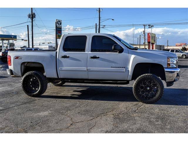 TexasEnterprise's tweet photo. Our 2012 Silverado 1500 Crew Cab LT 4WD is shown in a rugged and beautiful Summit White. This Chevrolet will certainly exceed your towing or hauling requirements and certainly remind you that solid like a rock really does exist.

Learn more: https://t.co/kPXYgL3j5g https://t.co/tmtTxOrIE9