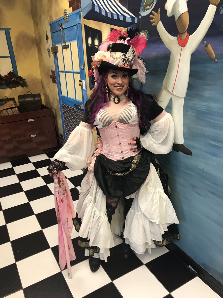 mad_harlot's tweet photo. Good morning my lovely tea Harlots it’s a breezy Monday morning and I’m off to bring happiness and joy to some very special people be sure to call someone today and check in with them #mondaythoughts #MondayMorning #teaislove #letshavetea #KindnessMatters https://t.co/1GP7iamCm9