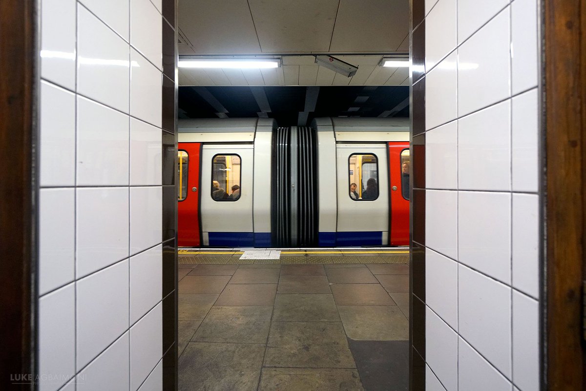 LONDON UNDERGROUND SYMMETRY PHOTO / 21TOWER HILL STATIONMore visual play with trains. It's now become an enjoyable game taking these symmetrical shotsMore photos https://shop.tubemapper.com/Symmetry-on-the-Underground/Photography thread of my symmetrical encounters on the London UndergroundTHREAD