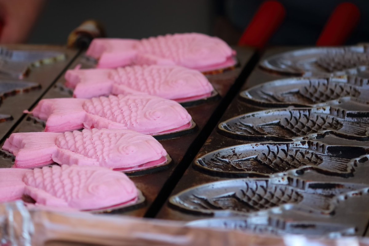 Sai007 河津桜 サクラシリーズの食べ物沢山ありました 中でもたい焼きはお餅のようにモッチリしていて ほんのりサクラの風味と餡のバランスが最高でした W 河津桜 19年