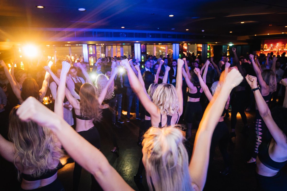 manacheerleader's tweet photo. Getting our dance on @TheShardLondon @aquashard https://t.co/z171niIw6J
