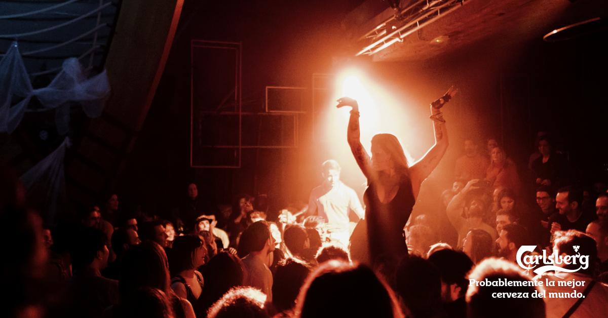 carlsberg_es's tweet image. Si no conoces #ElFin, ahora tienes la oportunidad de disfrutar de la mejor fiesta clandestina con #Carlsberg. ¿Te apuntas a vivir una @RaveApocalipsis con nosotros?