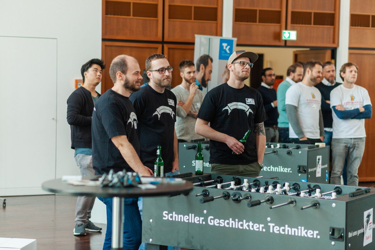 TKinNW's tweet photo. Vernetzung gefährdet? Dann Startup-Kickern mit anderen Gründern und Mittelständlern. Am 22.2. war Auftakt bei der @IHKzuDortmund - an 10 Kickertischen. Weiter geht's in Bochum &amp; Essen. Unser Kollege
Timo Reineke ist auch wieder dabei. Alle Infos: https://t.co/X26Gu5AGlO @complero https://t.co/T9rLfSf030