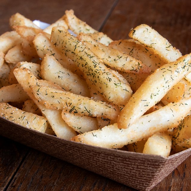 tonypackos's tweet photo. If you love salt and vinegar potato chips, you are going to love #Packos new Pickle Fries! Stop in and try some today. #fryyay #tonypackos #picklefries https://t.co/SXC4kWqp7s
