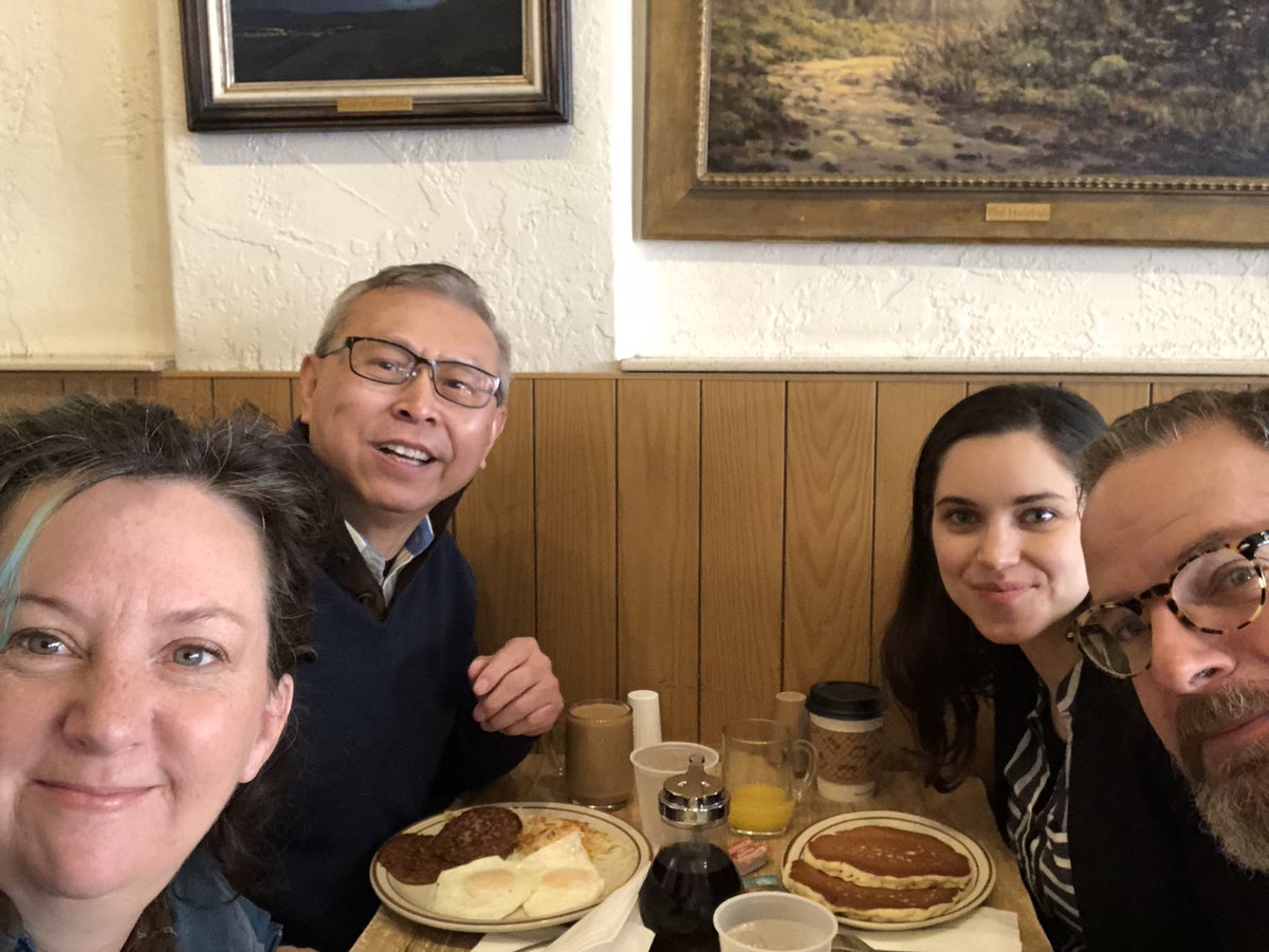 sonjadewing's tweet photo. A quick meetup at Frontier Restaurant for some Startup Weekend peeps and blockchain networking.  #Albuquerque https://t.co/d9Br9dgdoV
