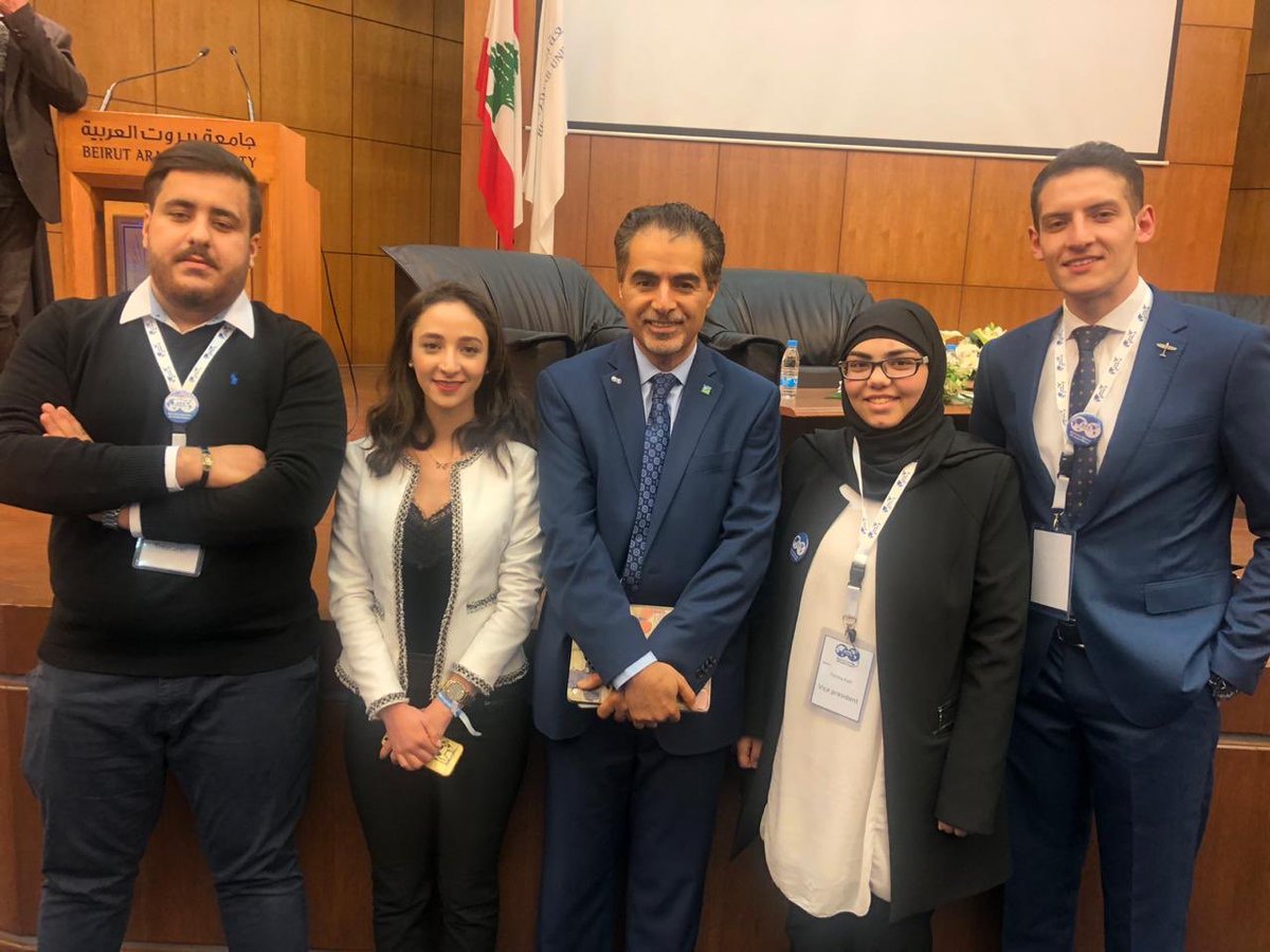 fatimakadi101's tweet photo. It was a pleasure meeting you doctor thank you @neaimsa https://t.co/TIQlp78Hsr