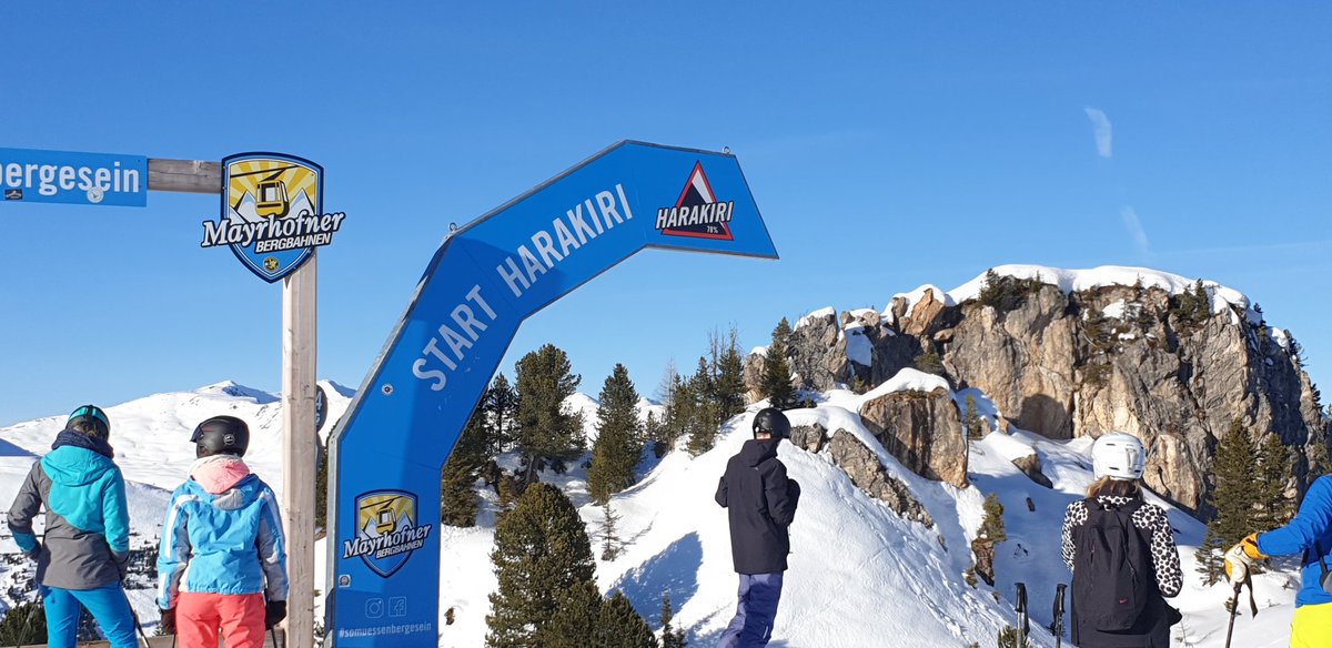 SoerenMuench's tweet photo. 2. Skitag in #Mayrhofen #Penken im #Zillertal in @Tirol

Fabelhafte Wetter, wie man auf den Fotos sehen kann. 

Übernachtung im #RamsauerHof

#somuessenbergesein

@zillertal_at @Mayrhofen https://t.co/v3XVz0MYqJ
