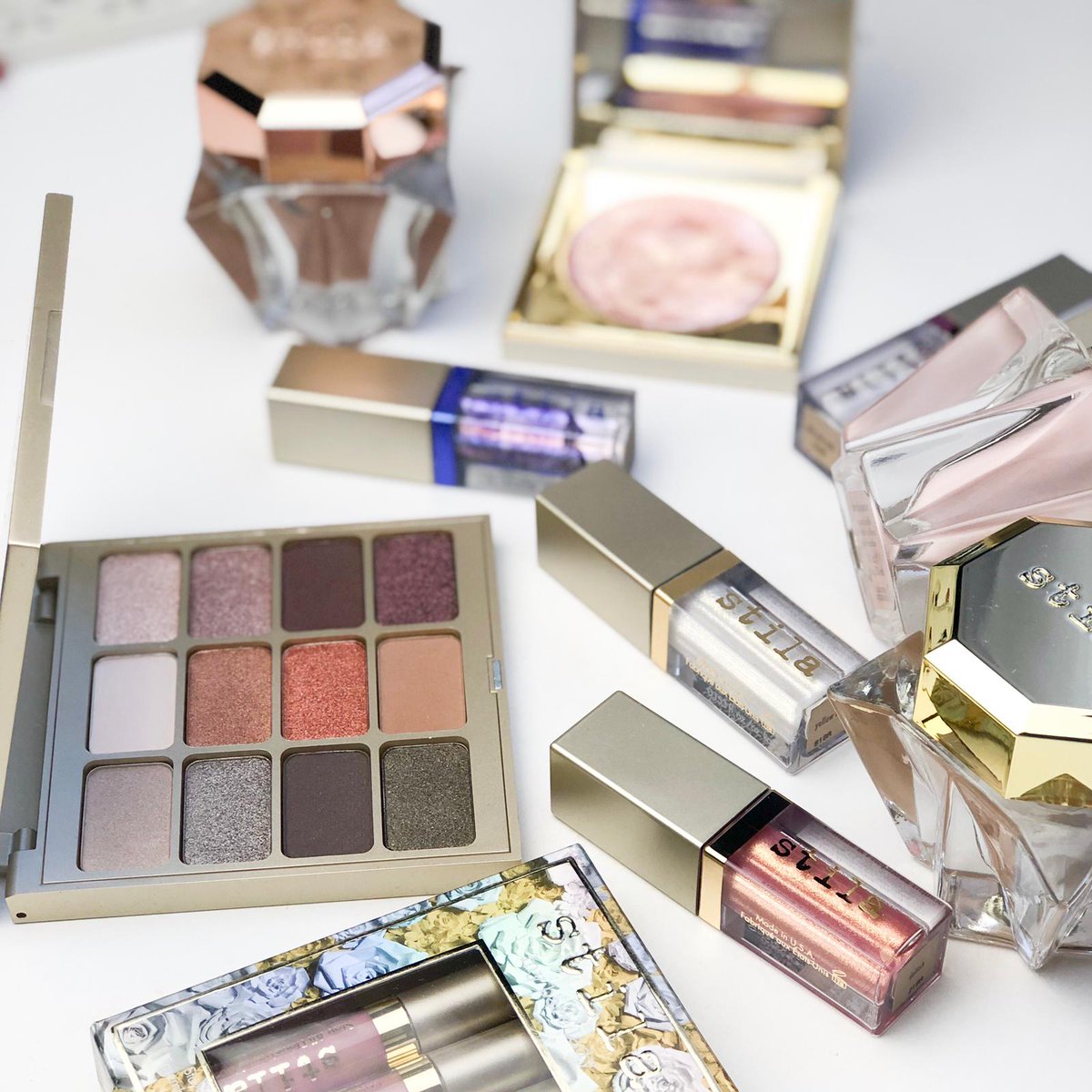 Make-up obsessed? Head to <a href="/HarveyNichols/">Harvey Nichols</a> this Thursday night for an exclusive <a href="/StilaUK/">Stila UK</a> Spring launch event!✨💄

Find out more here > bit.ly/2Vbu6l1